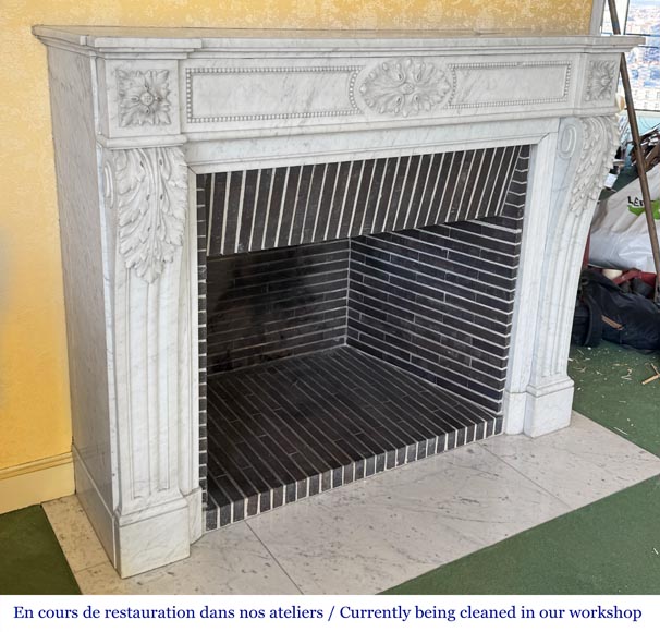 Louis XVI style fireplace in Carrara marble decorated with pearls Louis XVI style fireplace in Carrara marble decorated with pearls-3