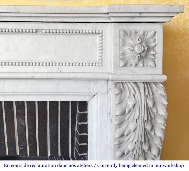 Louis XVI style fireplace in Carrara marble decorated with pearls Louis XVI style fireplace in Carrara marble decorated with pearls-8