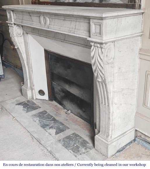 Restoration-period Carrara marble fireplace with water-leaf ornamentation Restoration-period Carrara marble fireplace with water-leaf ornamentation-5