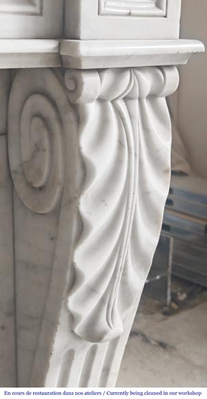 Restoration-period Carrara marble fireplace with water-leaf ornamentation Restoration-period Carrara marble fireplace with water-leaf ornamentation-7
