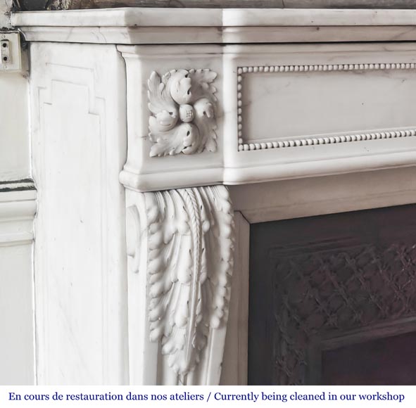 Louis XVI-style statuary marble fireplace featuring acanthus leaf and bead-and-reel motifs Louis XVI-style statuary marble fireplace featuring acanthus leaf and bead-and-reel motifs-4