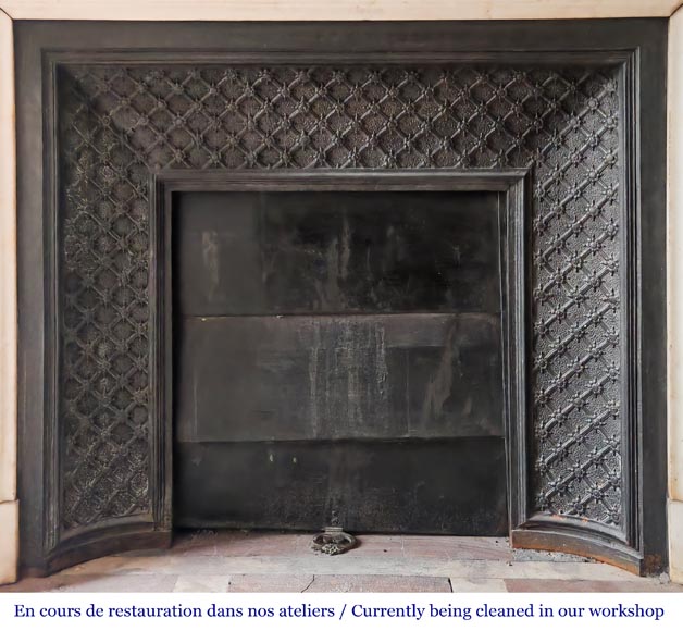 Louis XVI-style statuary marble fireplace featuring acanthus leaf and bead-and-reel motifs Louis XVI-style statuary marble fireplace featuring acanthus leaf and bead-and-reel motifs-10