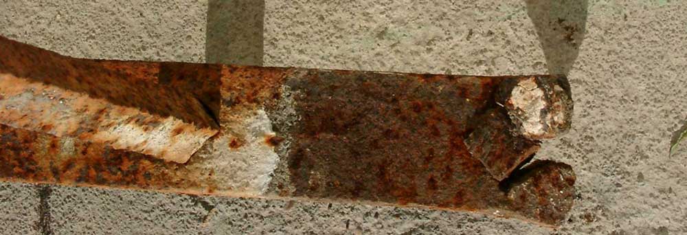 Protective grille from castle in Laon Protective grille from castle in Laon-1