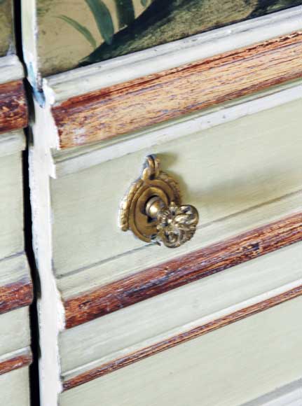 Paneled room with Coromandel lacquer panels Paneled room with Coromandel lacquer panels-11