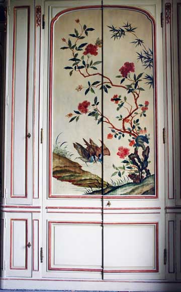 Paneled room with Coromandel lacquer panels Paneled room with Coromandel lacquer panels-24