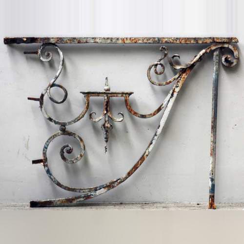 Wrought iron bracket from Large Louis XIV period 