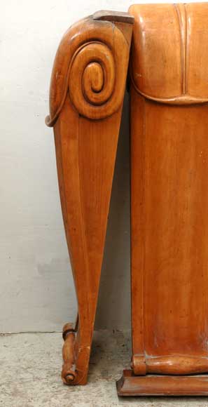 Sue and Mare Art Deco scrolled bases Sue and Mare Art Deco scrolled bases-5