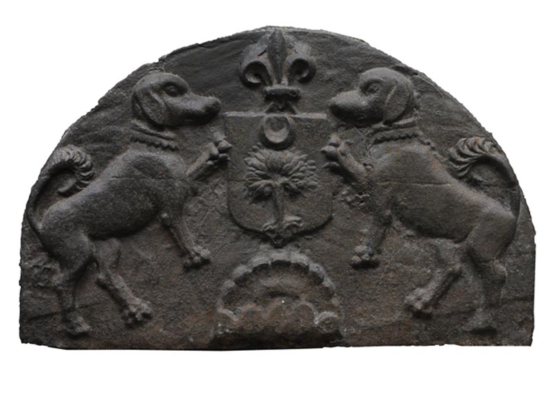 Antique cast iron fireback with dogs and coat of arms Antique cast iron fireback with dogs and coat of arms-0