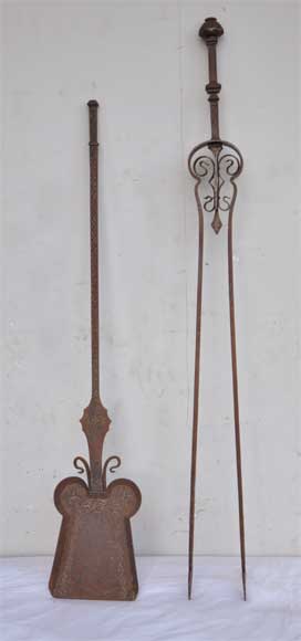 Fireplaces' accessories : plier and shovel with geometrical decoration Fireplaces' accessories : plier and shovel with geometrical decoration-0