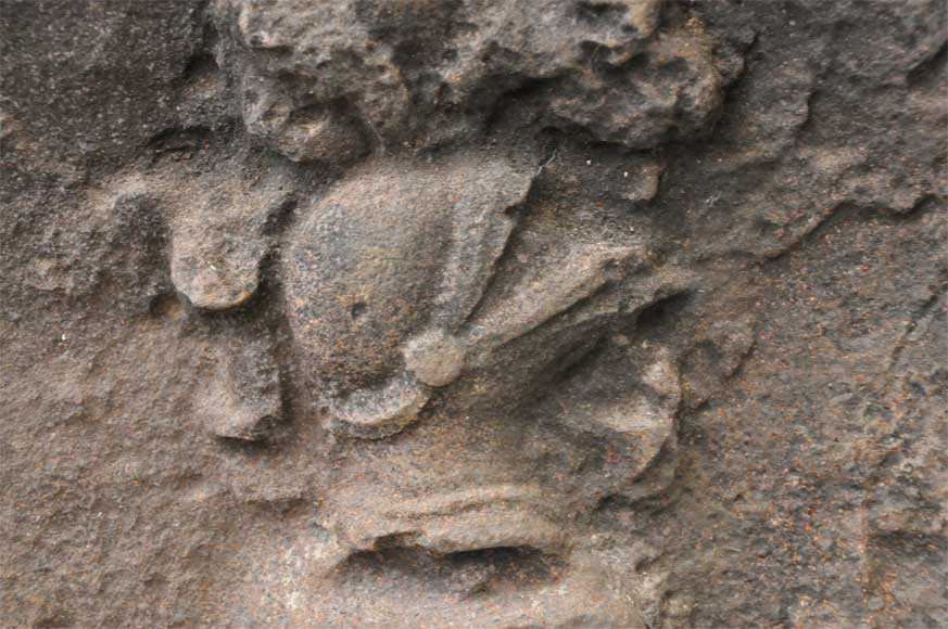 Antique fireback with two coat of arms Antique fireback with two coat of arms-3